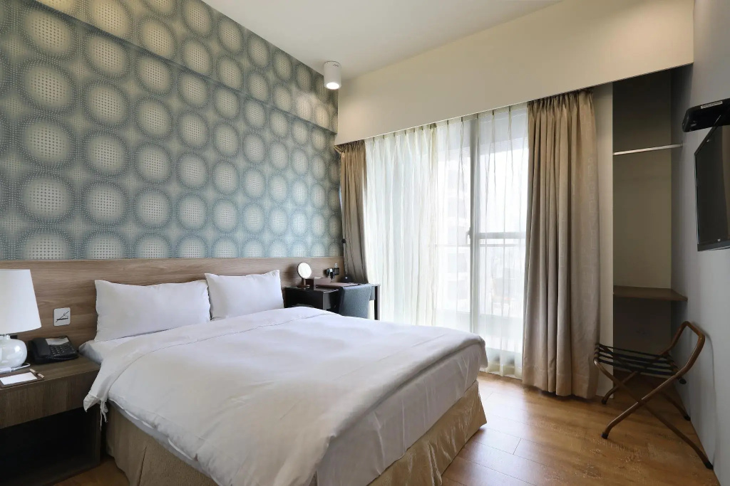 Standard Double room (full double bed)