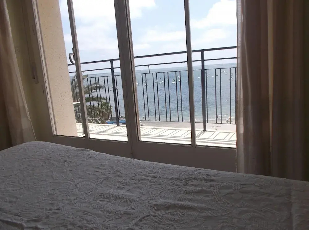 Standard Double room with balcony and with sea view (full double bed)