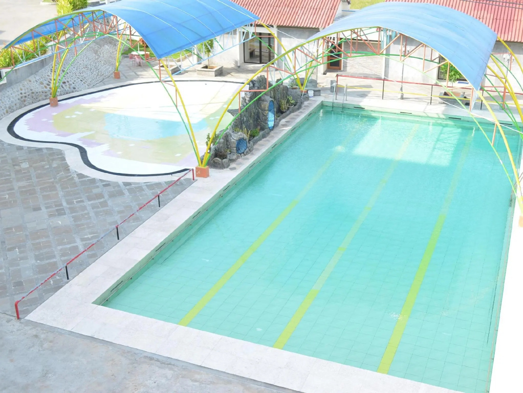 Regina Hotel Pemalang - Général