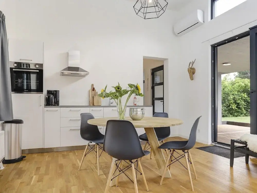 Коттедж в Modern House With Beautiful Terrace, Near Almelo