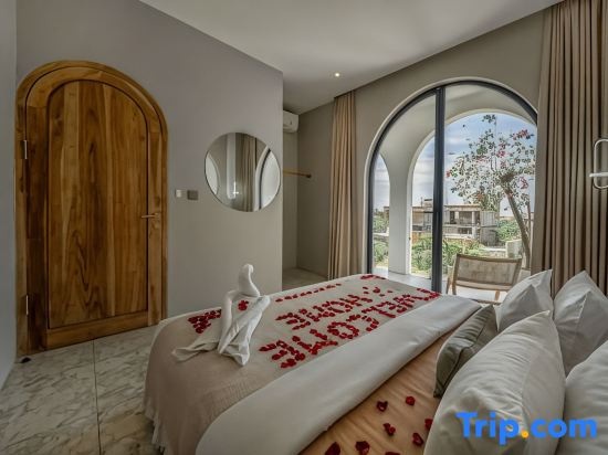 Unu Villa 6 : Mediterranean 2BR W/ Rooftop & Pool - A Luxury Private Villa By Balinest Villas