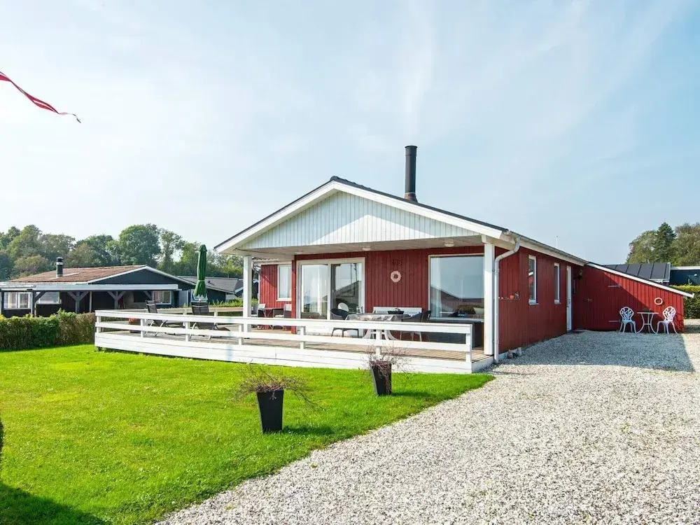 6 Person Holiday Home in Juelsminde - фото 19