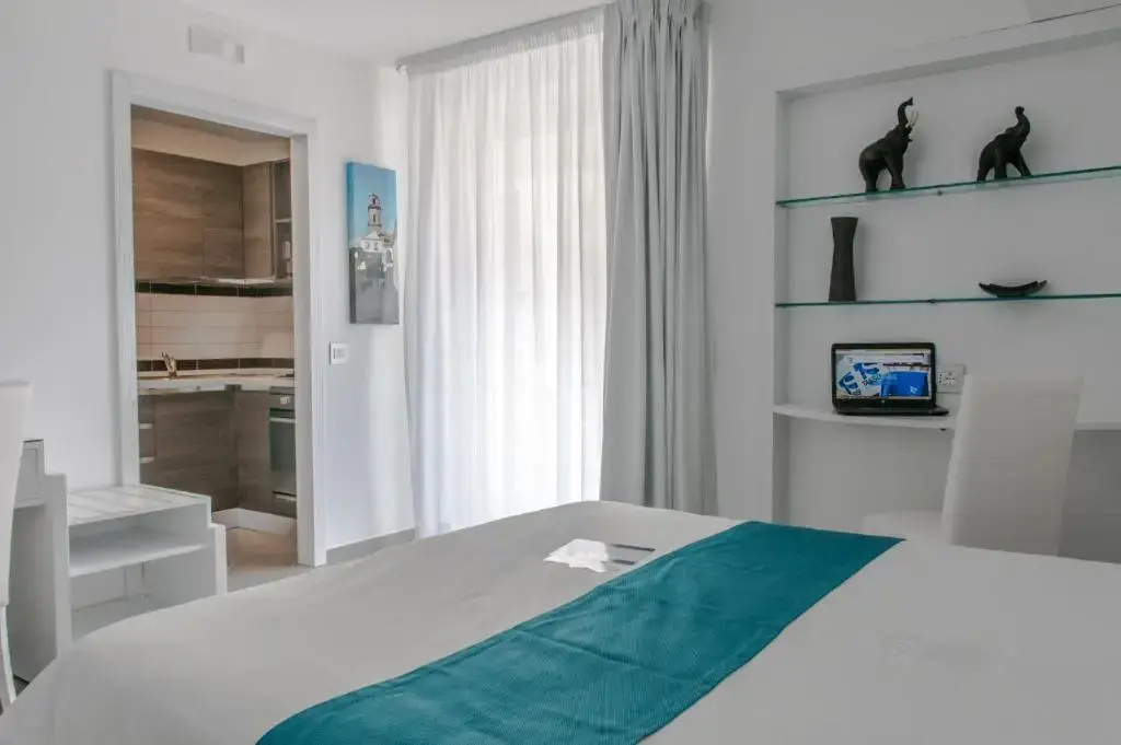 Jacuzzi Double room (full double bed)