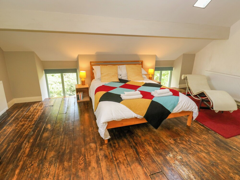 Top House — 3