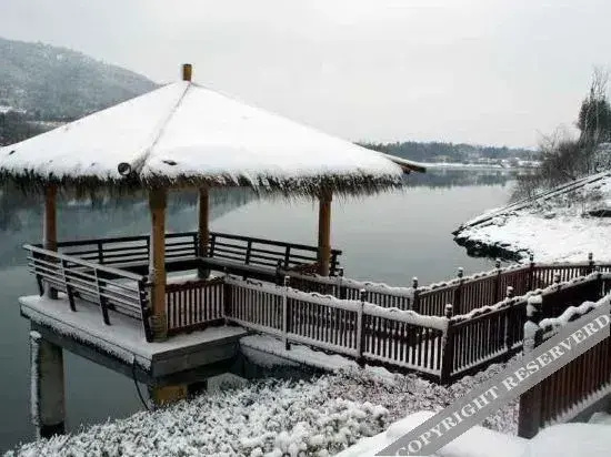 Zhongxiang Hot Spring Resort Hotel