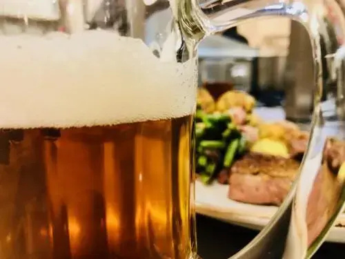 Food & Beverage