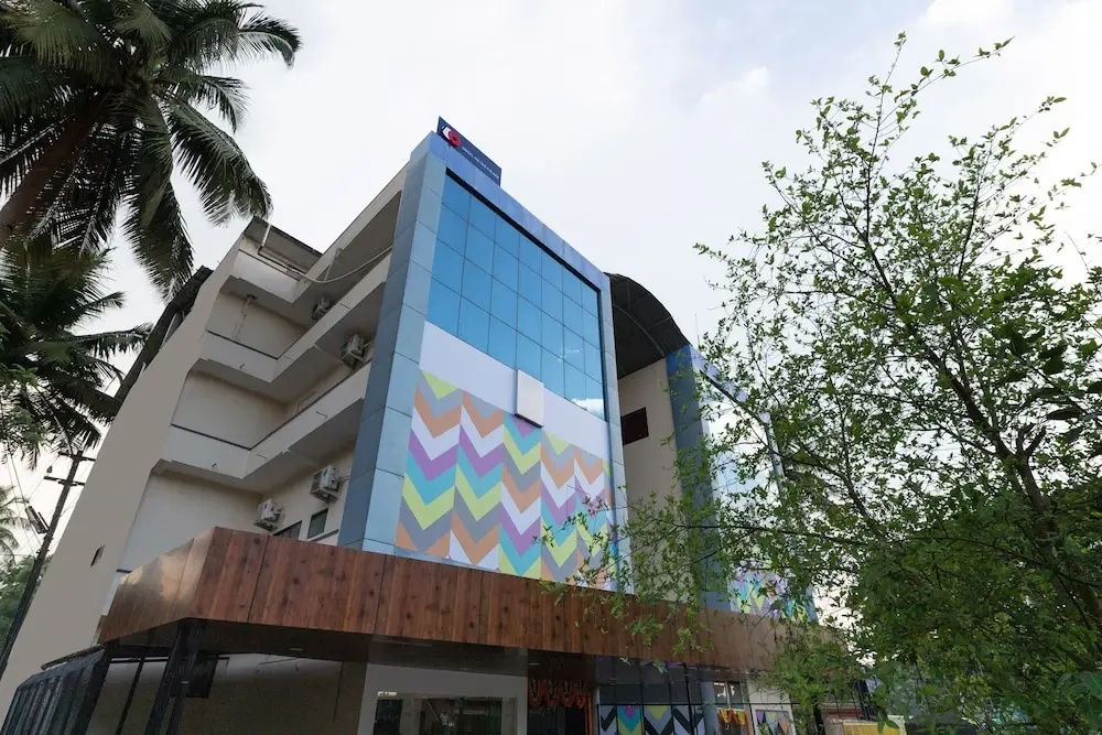 Capital O 41866 Hotel Metro Palace