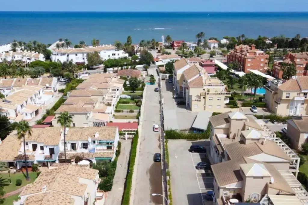 Perfect family holiday! Modern penthouse in Dénia only 200 m to the beach!