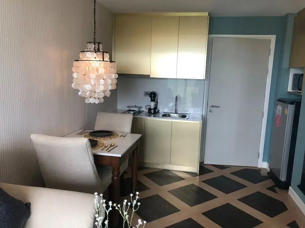 Standard Double room with pool view (full double bed)