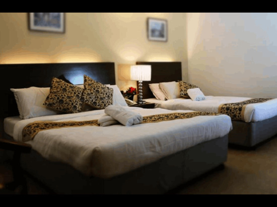 Eagle Bay Hotel