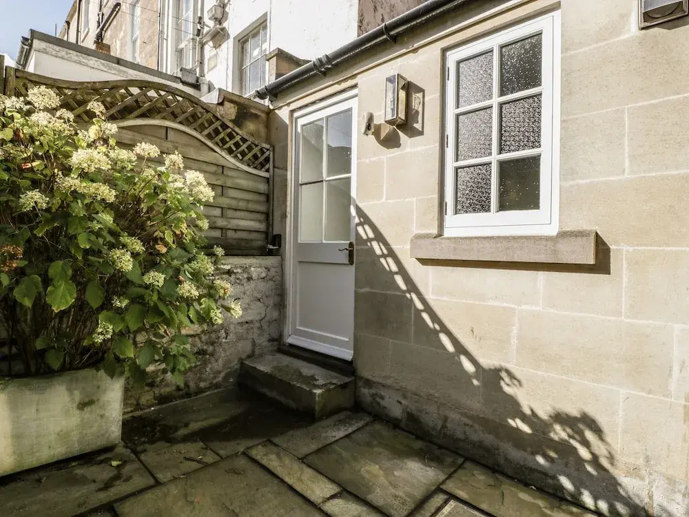 23 Daniel Street