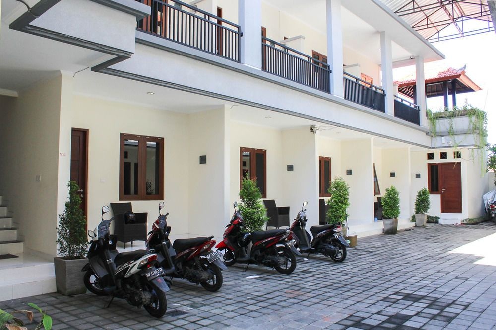 艾里巴厘岛库塔库布安雅尔甘克雷瑟克 5B 酒店(Airy Kuta Kubu Anyar Gang Kresek 5B Bali)