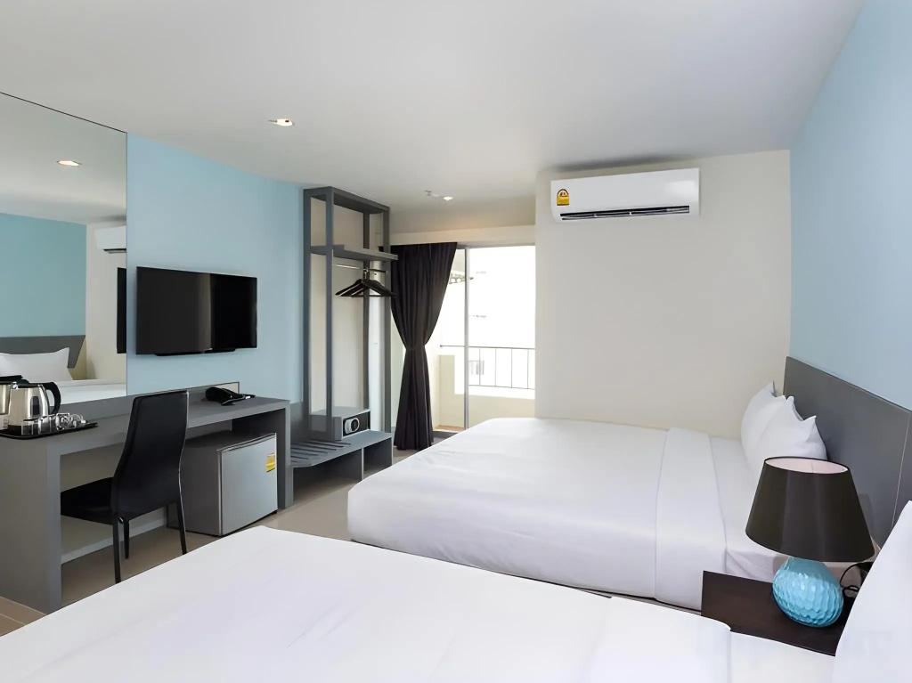 Zircon Hotel — фото