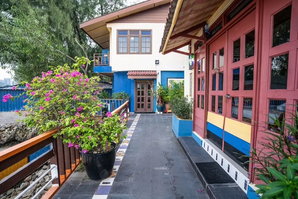 Lost Paradise Resort