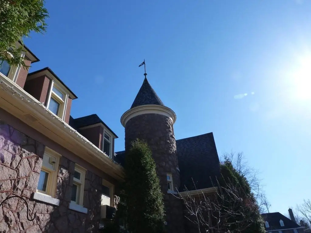 Chateau Murdock Gite