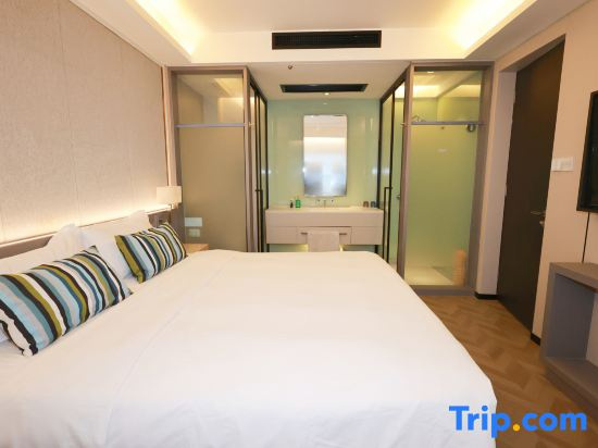 Luxury Suite