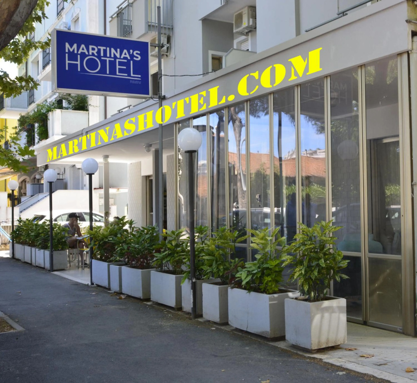 Martina' S Hotel