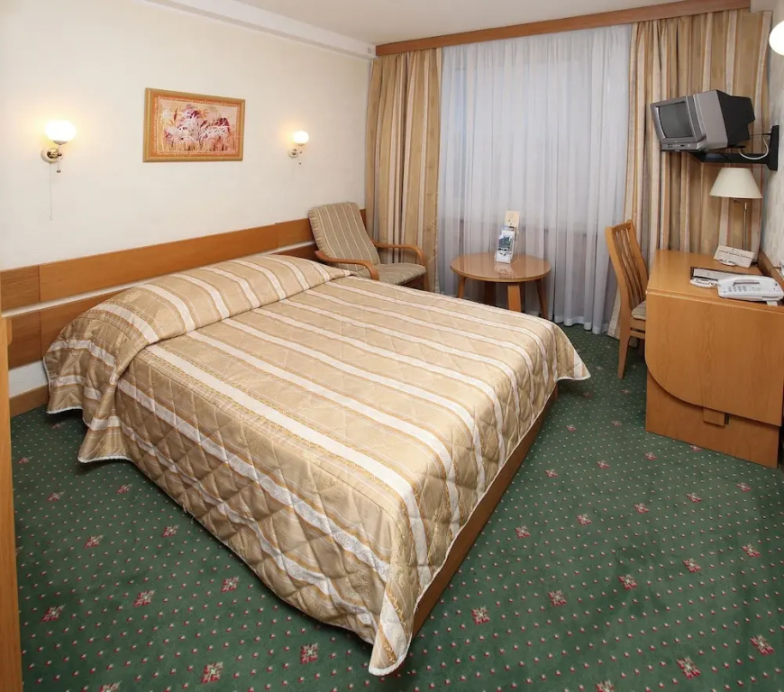 Premier Hotel Rus - Chambres