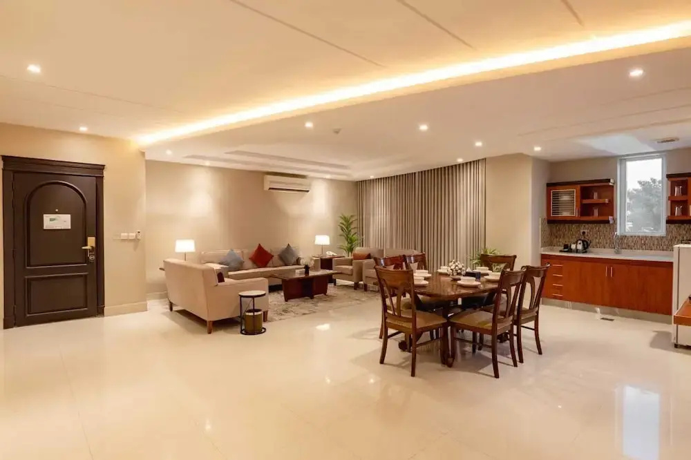 Hotel photo 12