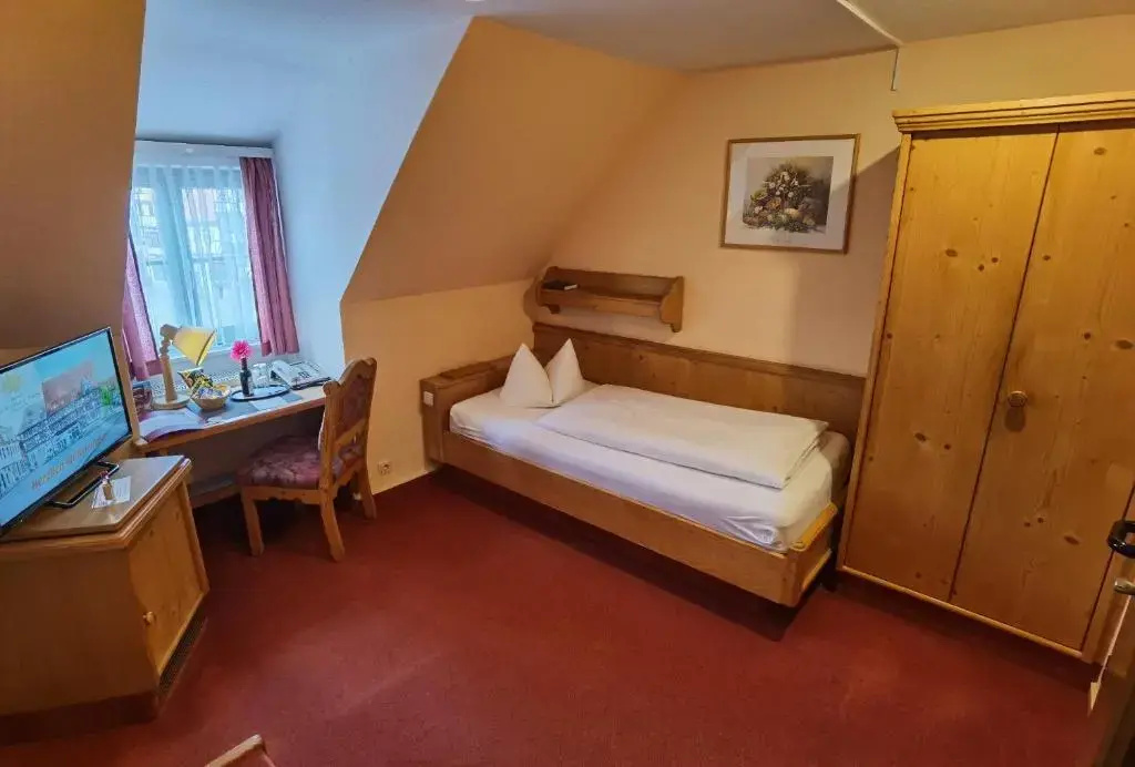 Hotel Zur Goldenen Sonne - Chambres