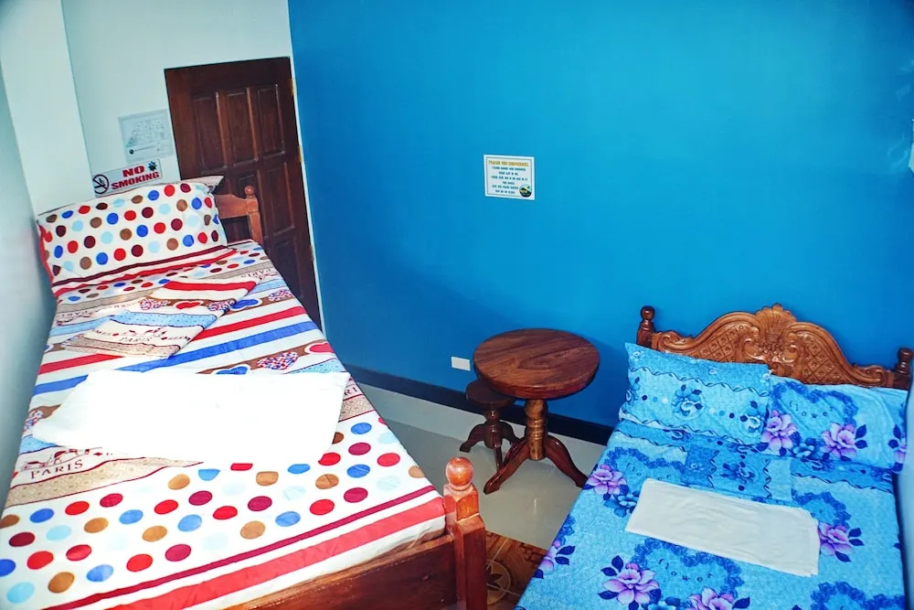 3 Bedrooms Standard Family room