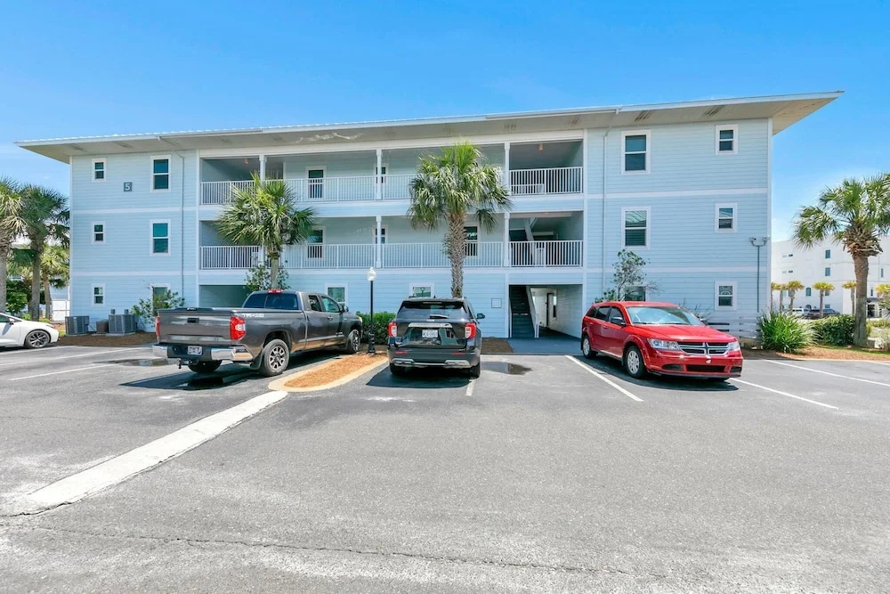 Beachside Villas 523