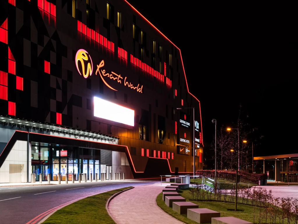 Genting Hotel & Spa at Resorts World Birmingham Room Type - Standard Double room (full double bed)