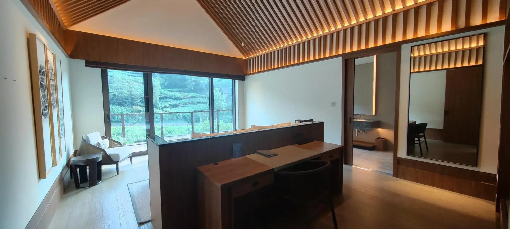 2 Bedrooms Villa