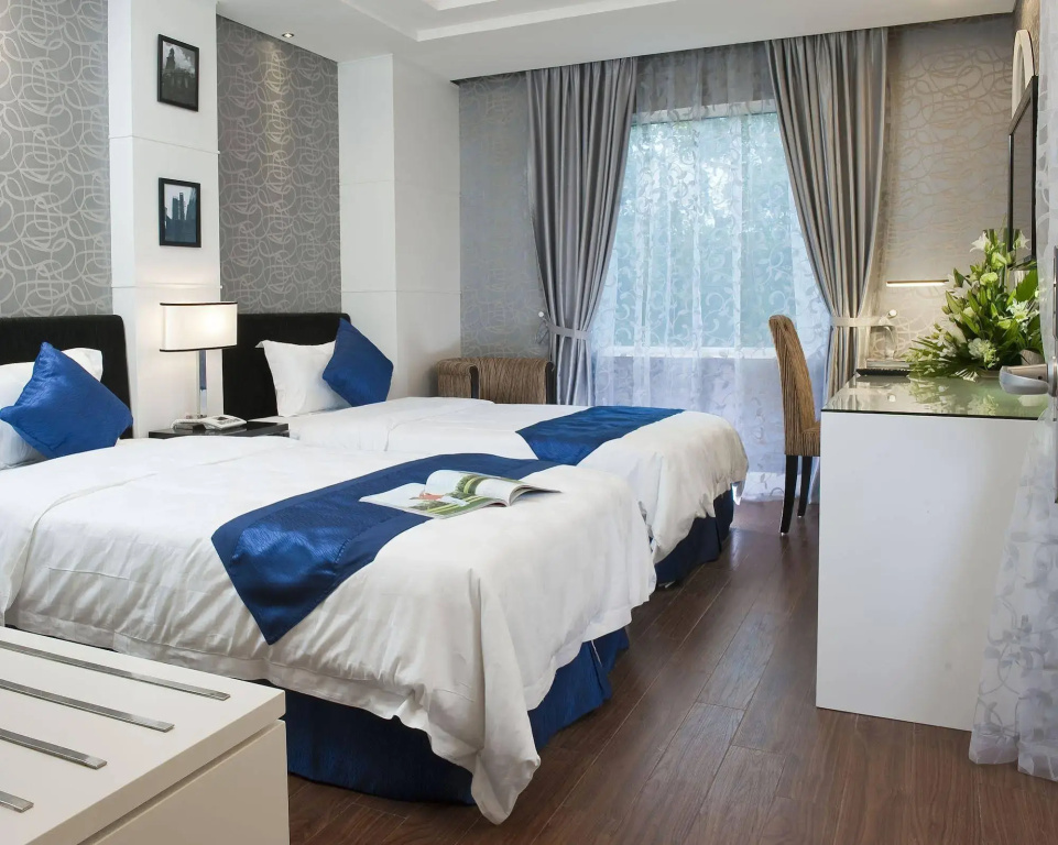 Church Boutique Hotel - Hang Gai — фото