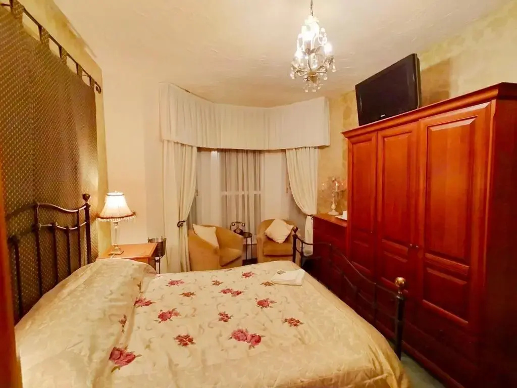 Standard Double room with sea view (full double bed)