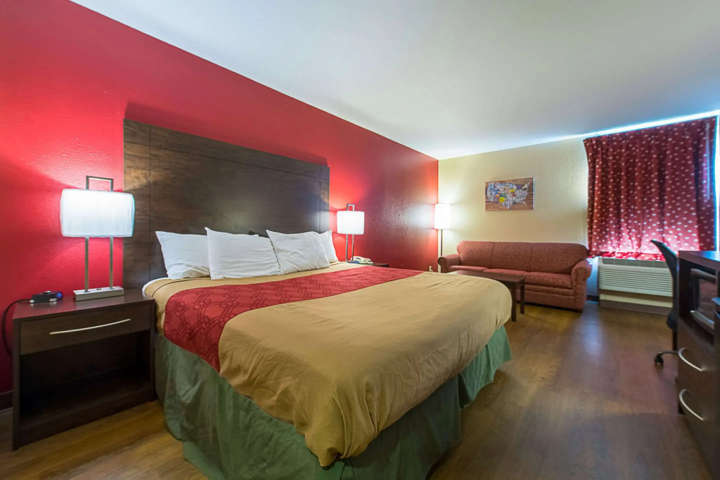 Double Suite (full double bed)