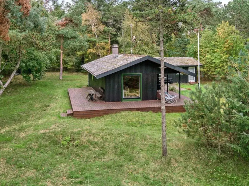 "Asmod" - 300m from the sea in NE Jutland