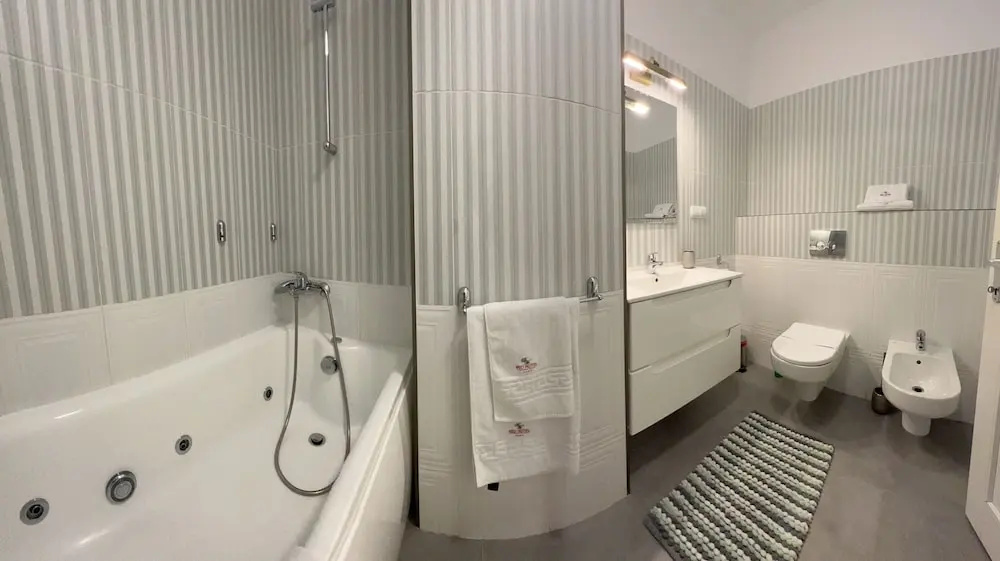 Red Hotel Riviera Suite & Lake - Général
