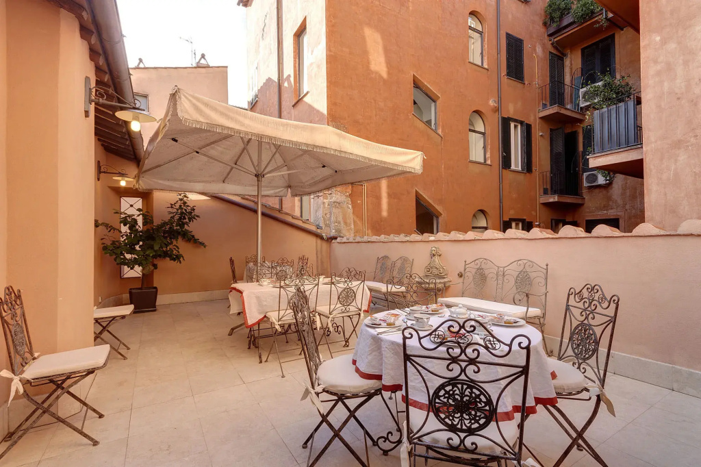 Hotel photo 12