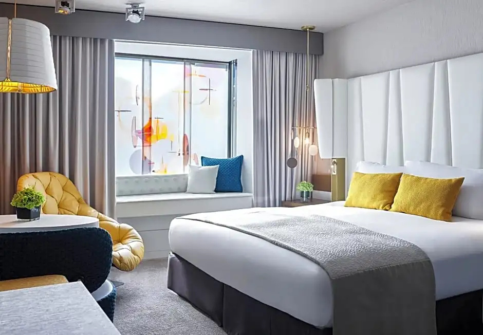 Luxury Double room (full double bed)