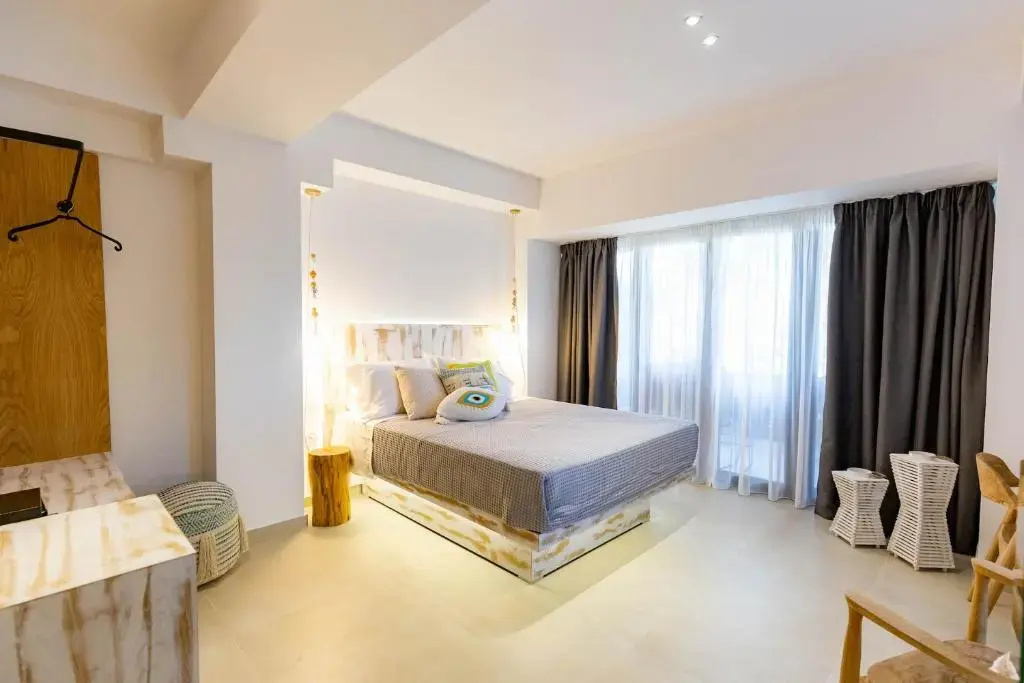 Standard Double room with sea view (full double bed)