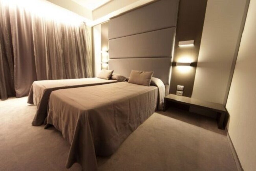 gallery_image_hidden_21