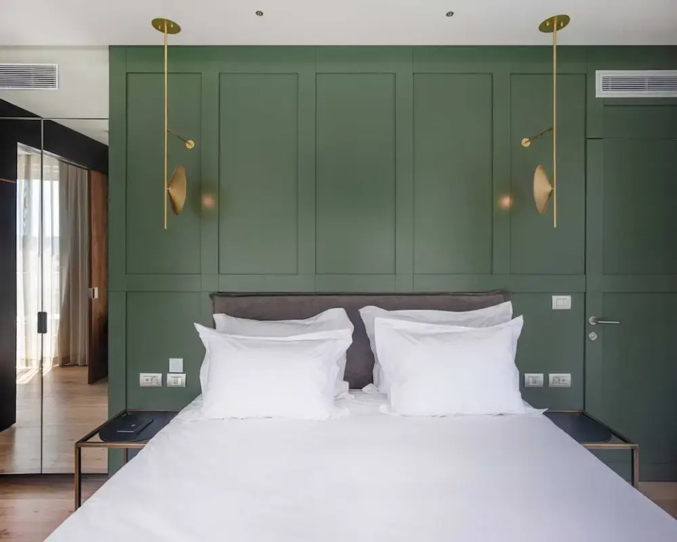 Executive Suite with balcony
