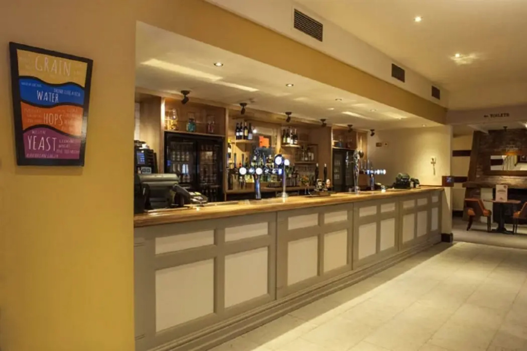 Premier Inn Solihull (Hockley Heath, M42) - фото 25
