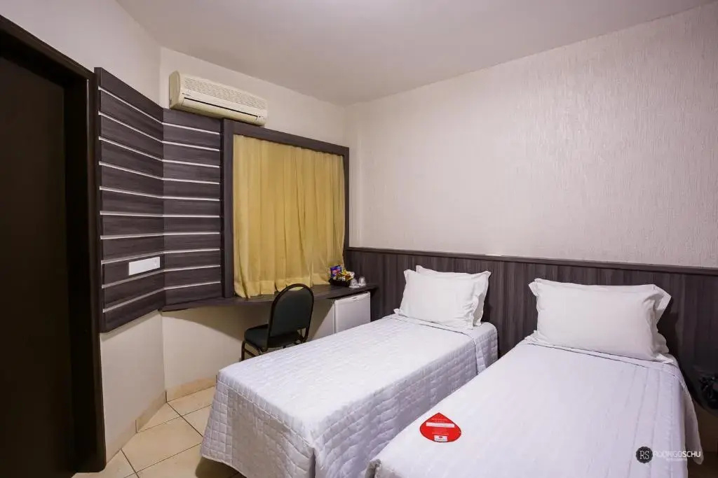 Tonello Business Hotel - Chambres