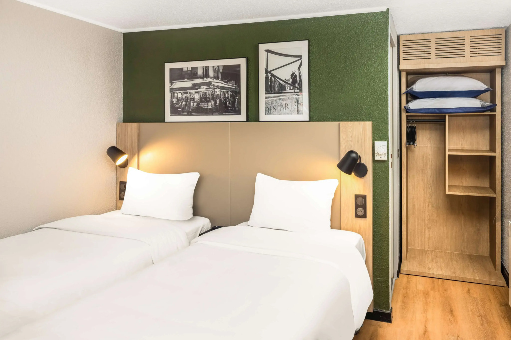 Standard Double room (twin beds)