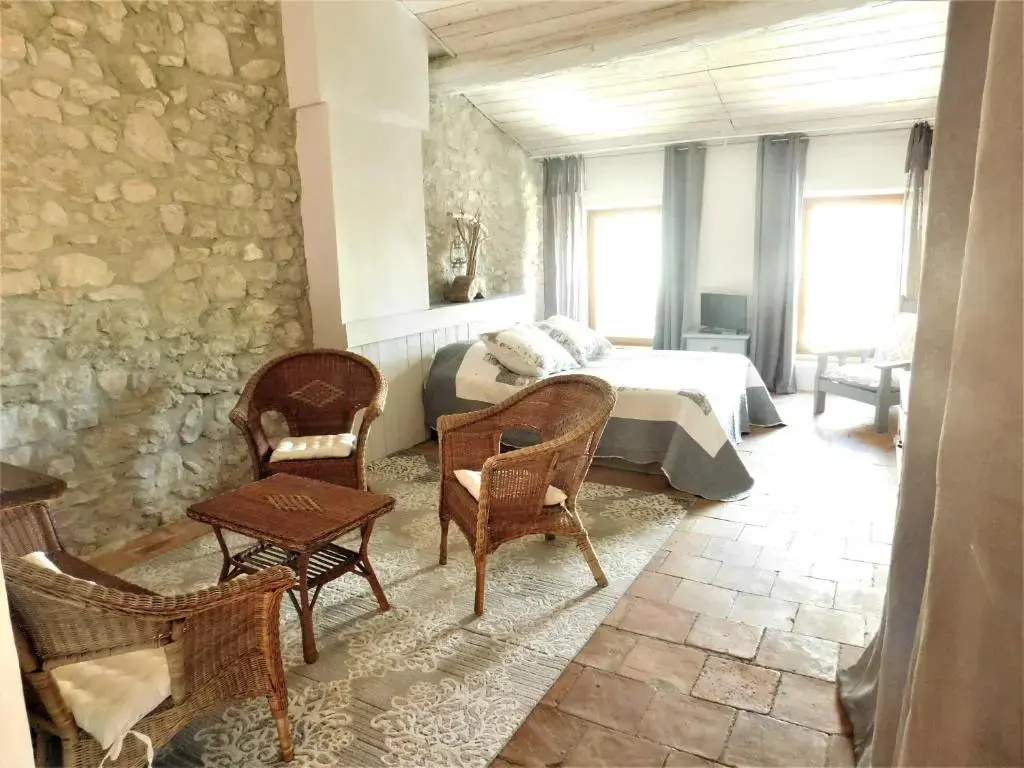 Le Prieure Saint Louis - Chambres