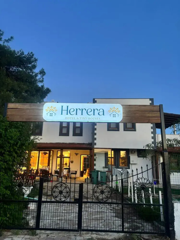 Herrera Otel & Tiny Houses