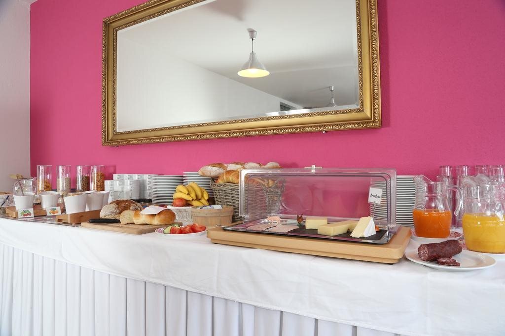 Hotel Lötschberg by null