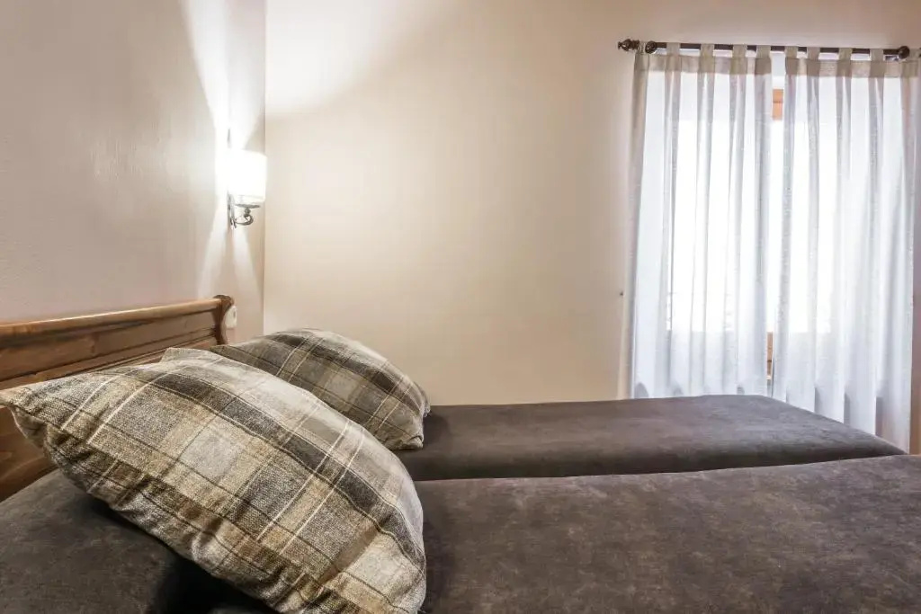 Apartaments Serrano - Chambres
