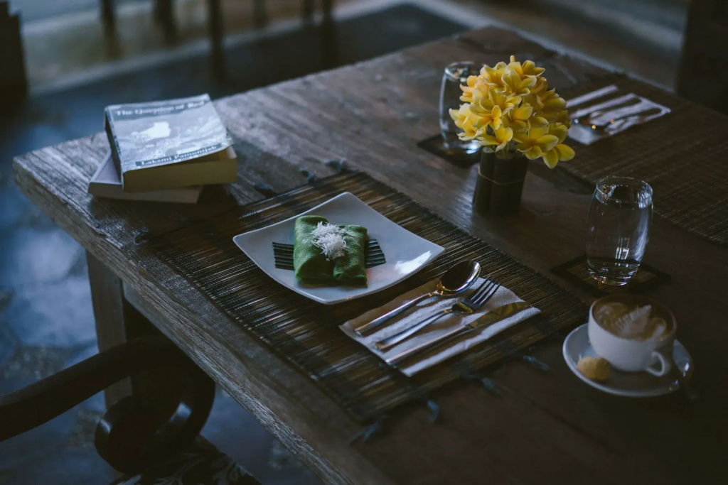 Food & Beverage