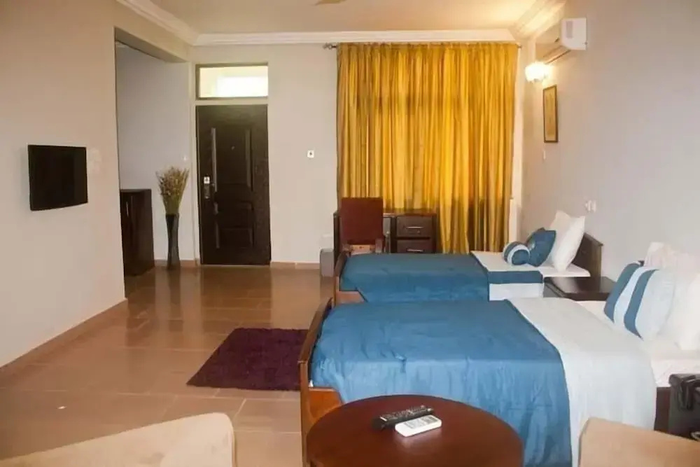 Deluxe Double room with balcony (full double bed)