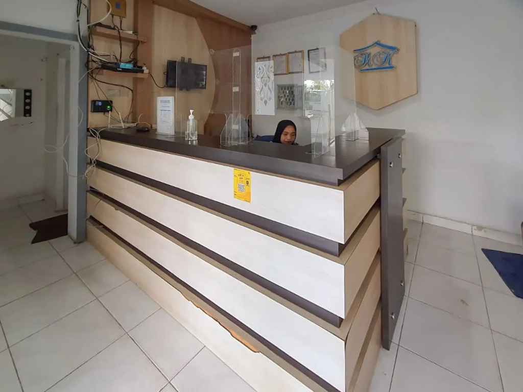 Lobby & Reception