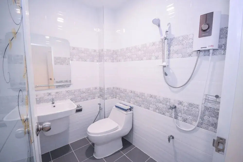 Отель U-need Guesthouse в Бангкоке