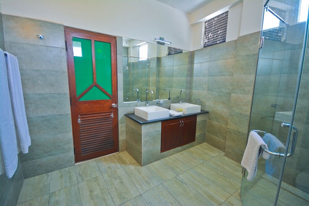 Monsoon Suites